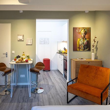 Have-A-Nice-Stay - Souterrain, Kino An Der Natur, U-Bahn Nach Hamburg 400M - Baecker & Restaurants 500M - Lidl 800M - Zentrum 1,5Km Ahrensburg Ngoại thất bức ảnh